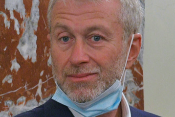 Roman_Abramovich_2_cropped.width-3582501.png